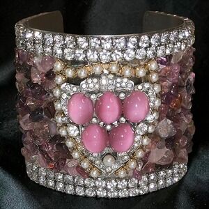 Exclusive Wearable Art Pink Gemstone Rhinestone Heart Cuff Bracelet Romantic‎
